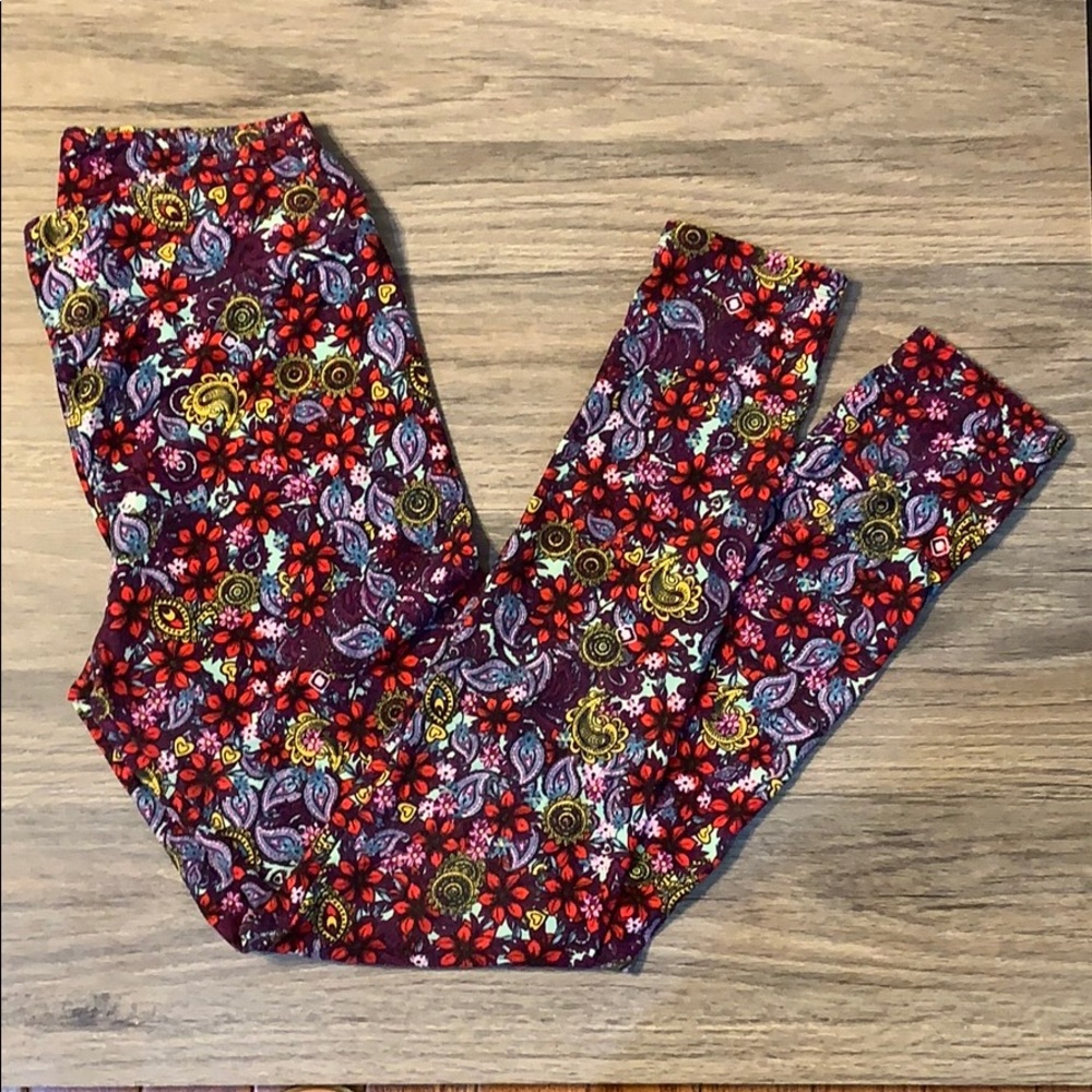 ✨{Like NEW} LuLaRoe ‘BOHO ✌🏼Beautiful’ Leggings✨